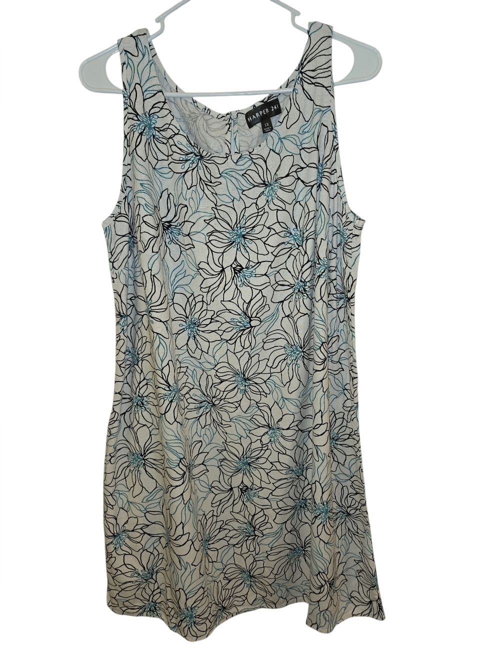 HARPER 241 SLEEVELESS SHIFT DRESS WITH A FLORAL PRINT.SIZE 1X.
